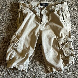 Men’s cargo shorts. American Eagle